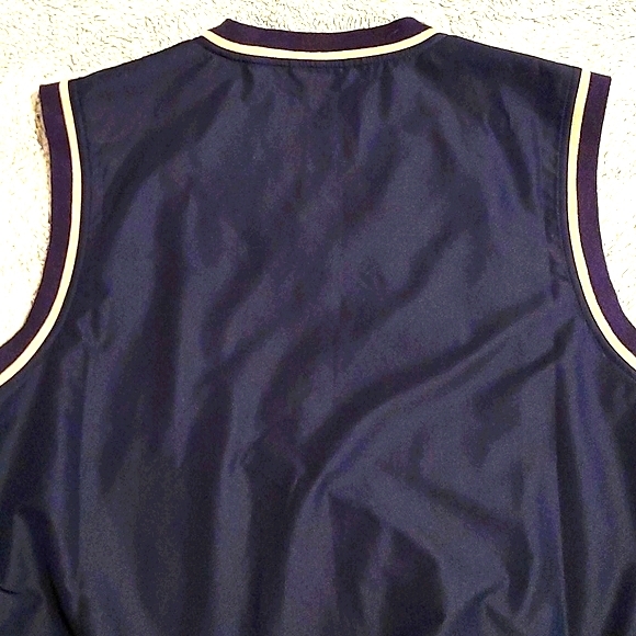 Cutter and Buck Sleeveless Pullover Golf Sweater - Picture 6 of 11